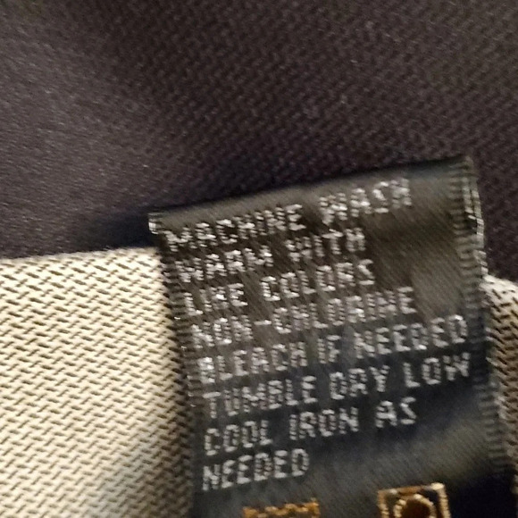 2 Pairs Mens Greg Norman Pants Khaki and Navy Wrinkle Free, Cuff Bottom & Crease - Picture 9 of 10